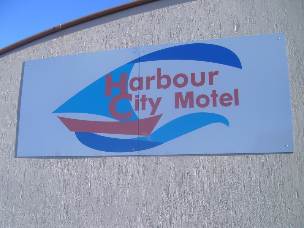 Harbour City Motel Gladstone Exteriör bild