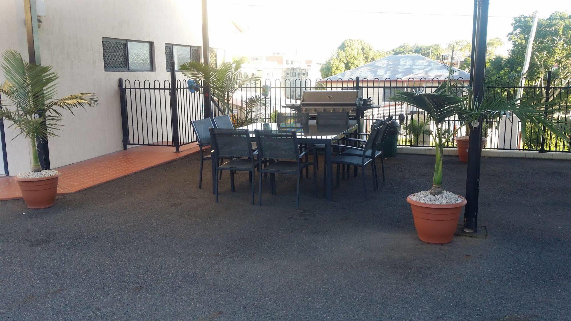 Harbour City Motel Gladstone Exteriör bild
