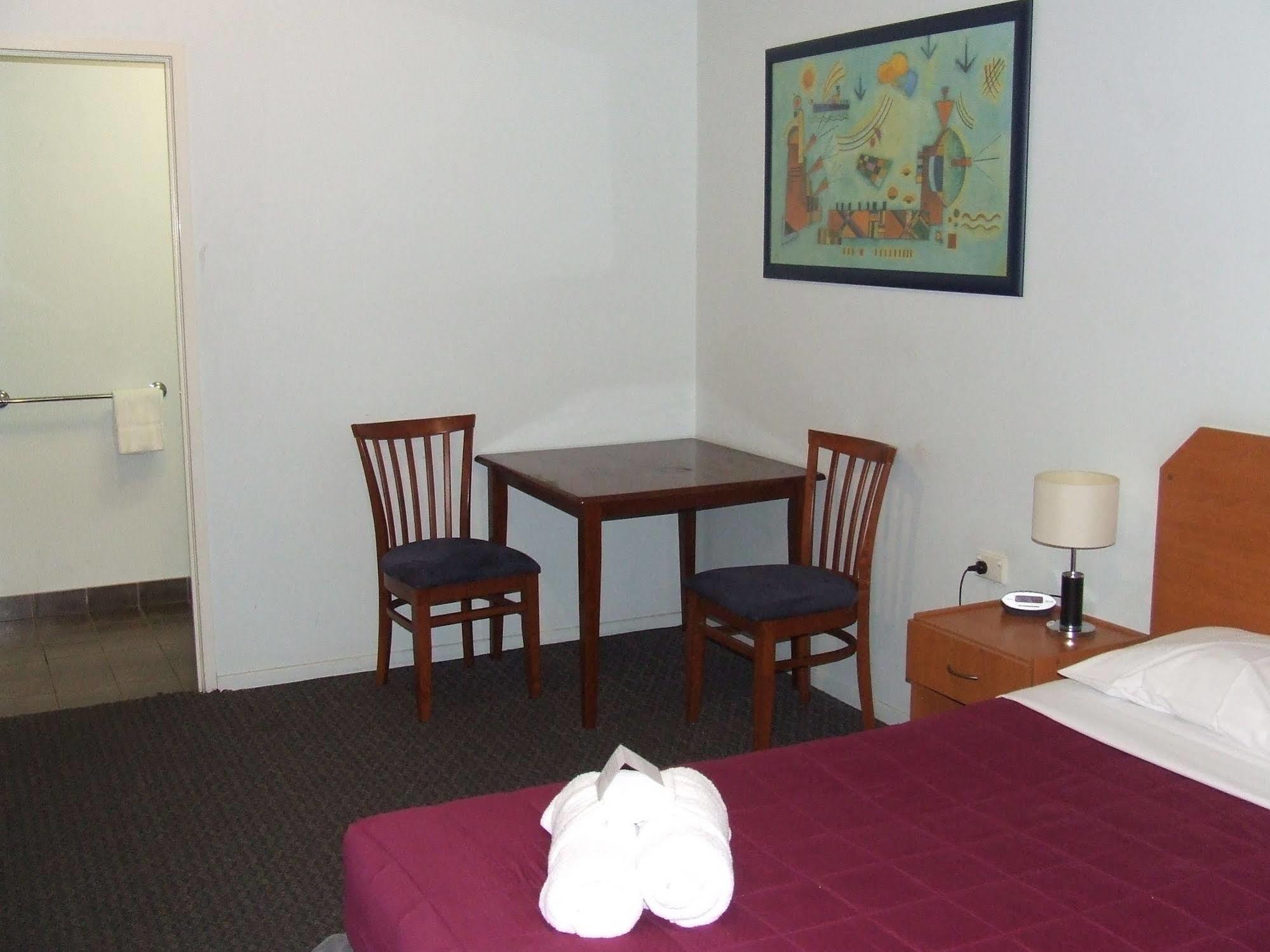 Harbour City Motel Gladstone Exteriör bild